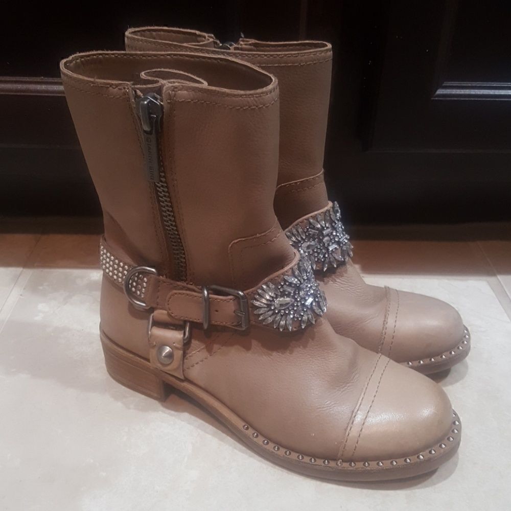GIANNI BINNI Harness Booties - Size 6 1/2‎
